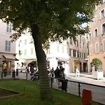 Hotel Trois Dauphins