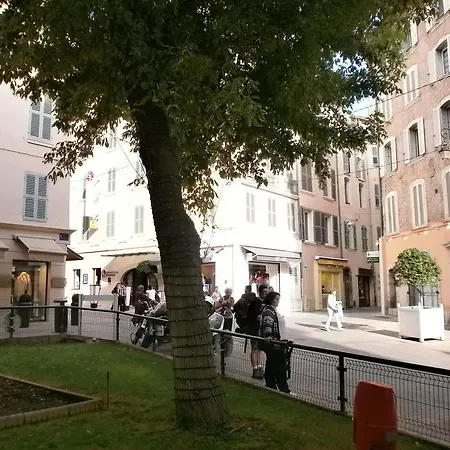 Hotel Trois Dauphins