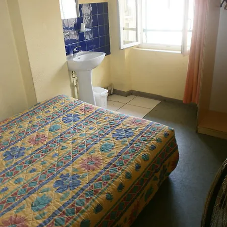 Hotel Trois Dauphins *