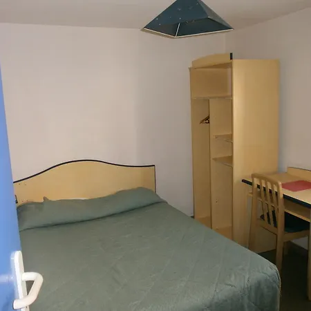 Hotel Trois Dauphins Toulon